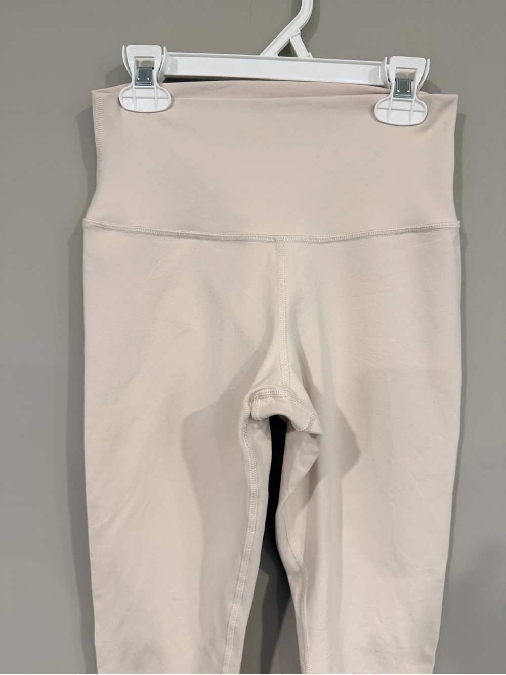 Alo High-Waist Cropped Leggings Size S - Picture 3 of 13